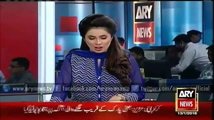 Brave security guard collars dacoit on a Karachi petrol pump