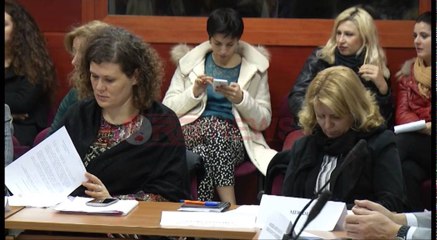 Mbipopullimi në burgje, Totozani: Për vepra jo të rënda dënim alternativ- Ora News