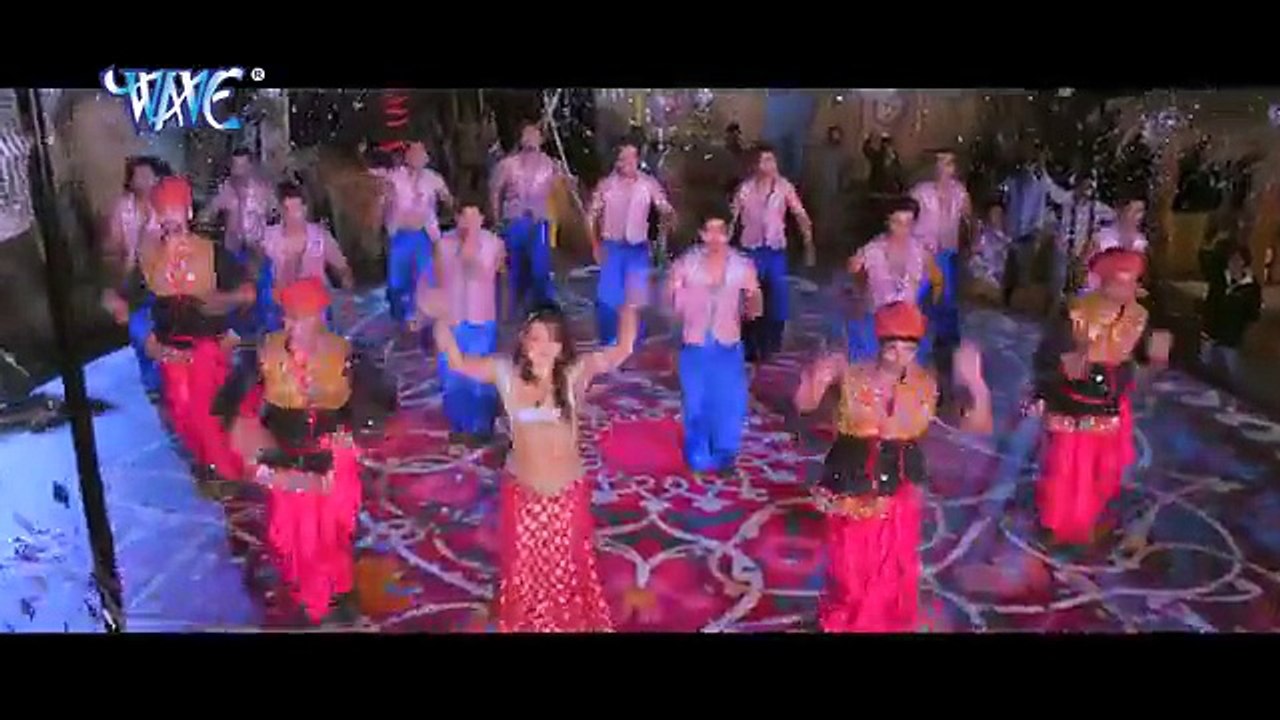 HD लूटल खजाना जवानी के - Lutal Khajana Jawani Ke - EK Laila Teen Chaila - Bhojpuri Hot Songs 2015