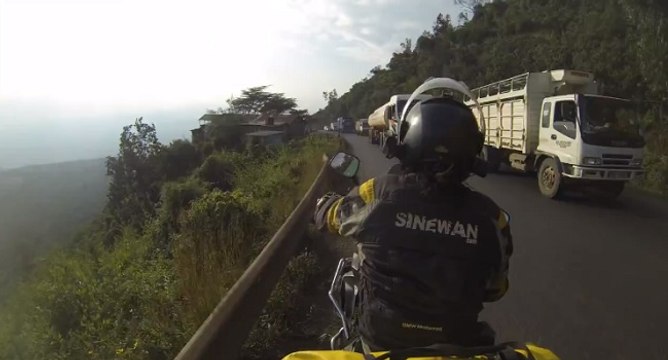 La vie de motard au Kenya est très dangereuse