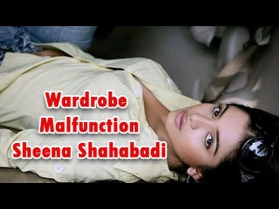 Hot Sheena Shahabadi Wardrobe Malfunction for Photoshoot | Bollywood Beauties