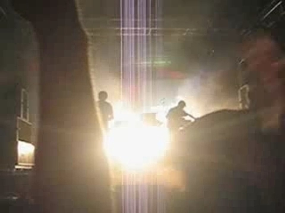 Digitalism aux nuits sonores 2007 - Picsmaker.net