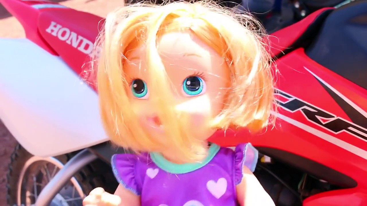 Baby Alive Doll has BROKEN LEG & ARM Sick Goes To Hospital Dr Doctor Baby Boy Attack INJUR