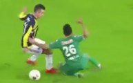 Van Persie inscrit un superbe but en solo avec Fenerbahçe