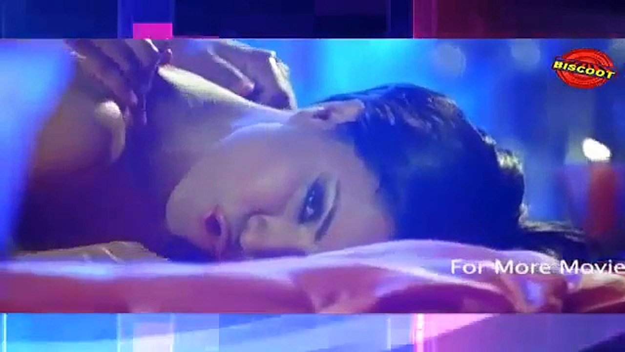 Veena Malik s hot song in Dirty Picture