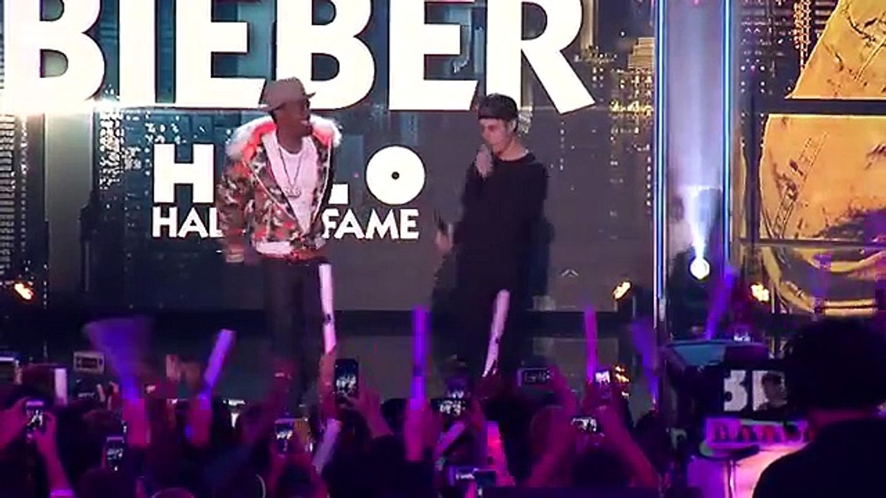 Justin Bieber Dethrones Adele For #1 Billboard Hot 100 Spot (FULL HD)