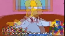Homero Simpson Arma el Cubo de Rubik