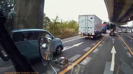 (ドラレコ)　これが右直事故発生の原因だ
