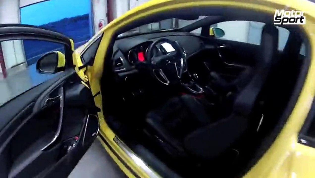 New Opel Astra OPC : 0-250 km/h (Motorsport)
