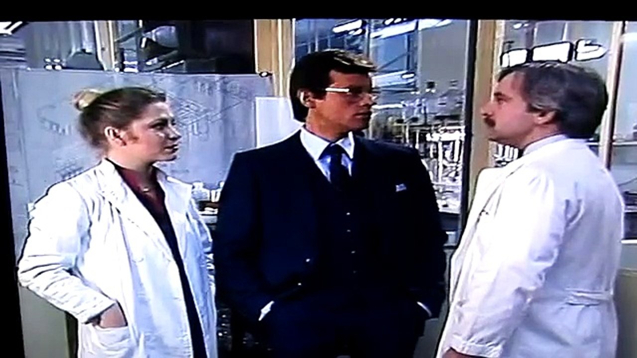 De Fabriek - Take S2 Aflevering 7 Met Geert De Jong, Frederik De Groot En Diana Dobbelman o.a. Scene S2 Aflevering 7 (De Fabriek TV Serie Nederland In Het Jaar ....)