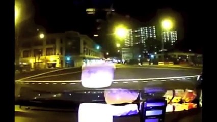 【衝撃映像】海外自動車事故　衝撃クラッシュシリーズ 2014　決定的瞬間　Car Crash Compilation No 122