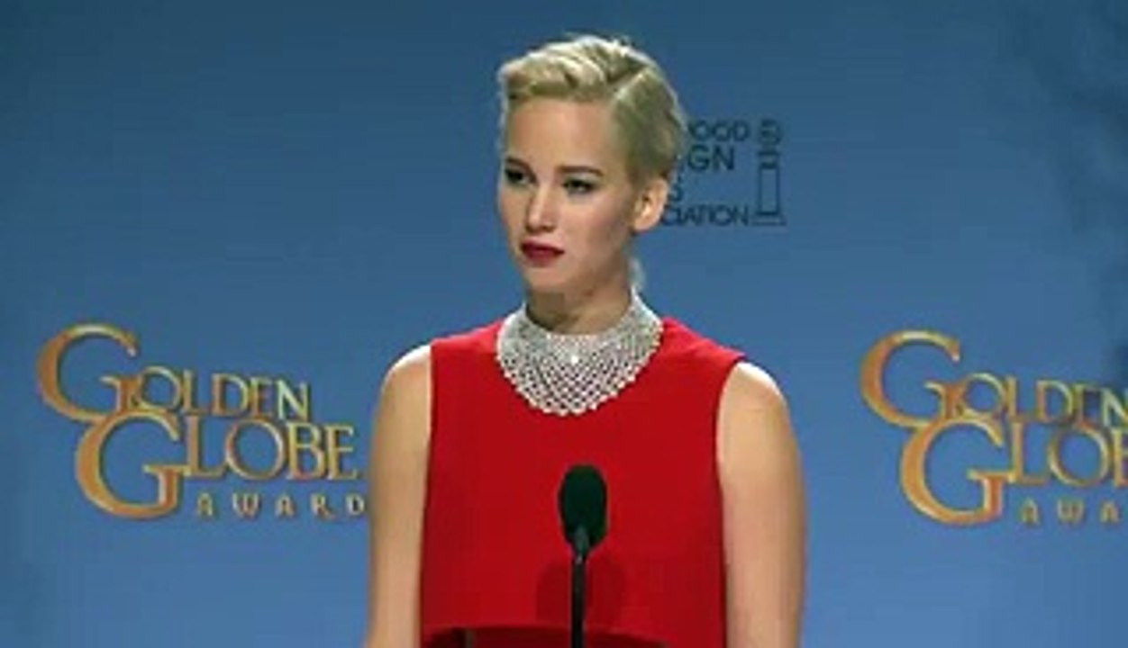 Jennifer Lawrence Called Out A Reporter For Using His Phone
