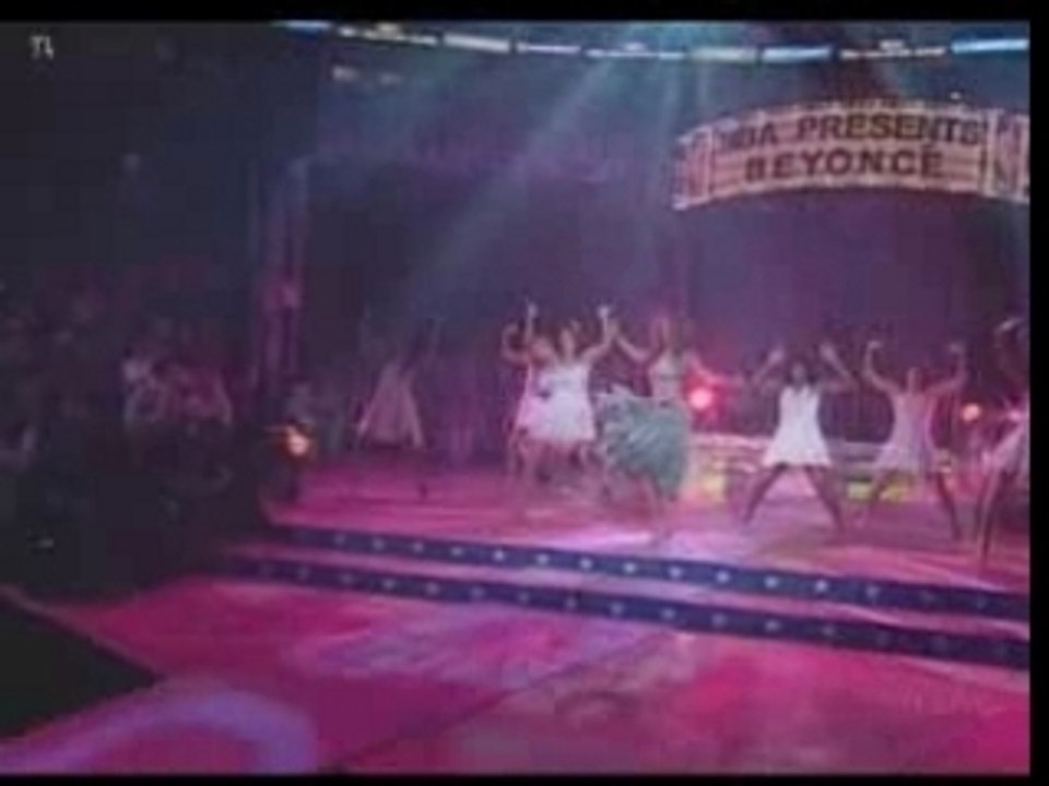 Beyonce Knowles - Naughty Girl & Crazy In Love (Live @ NBA A