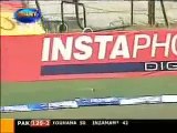 Inzamam-ul-Haq smashing Indian bowlers all over the park. Indian bowlers getting treatment from Inzamam-ul-Haq. Rare cricket video.