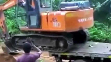 【衝撃映像】　海外自動車事故　衝撃クラッシュシリーズ　決定的瞬間　No 87