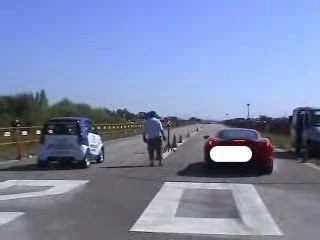SMART DIABLO GSXR VS FERRARI