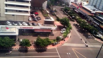 Serangan Tembakan dan Bom Di Starbuck 14 Januari 2016