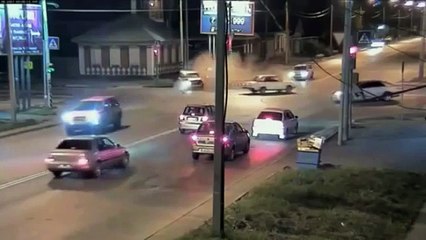 《事故の恐怖映像》海外衝撃自動車事故&クラッシュ決定的瞬間　2014Car Crash Compilation No68
