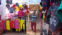 Funny Pakistani Clip When Shoping In Plaza