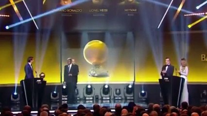 Lionel Messi Wins Ballon D Or 2015 Gana el Balon