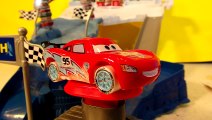 Pixar Cars 2 Snow Drift Spinout Track Set Ice Racers Lightning McQueen Unboxing Review By