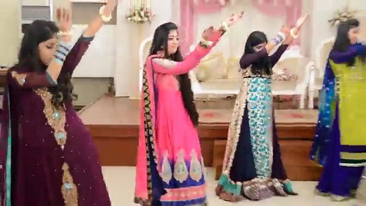 Mehndi dance superb video