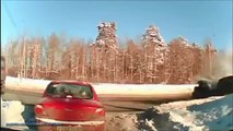 Car Crash ドラレコが記録したアブナイ映像　交通事故