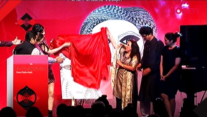 Kriti Sanon & Parineeti Chopra's book connection - Bollywood News - #TMT