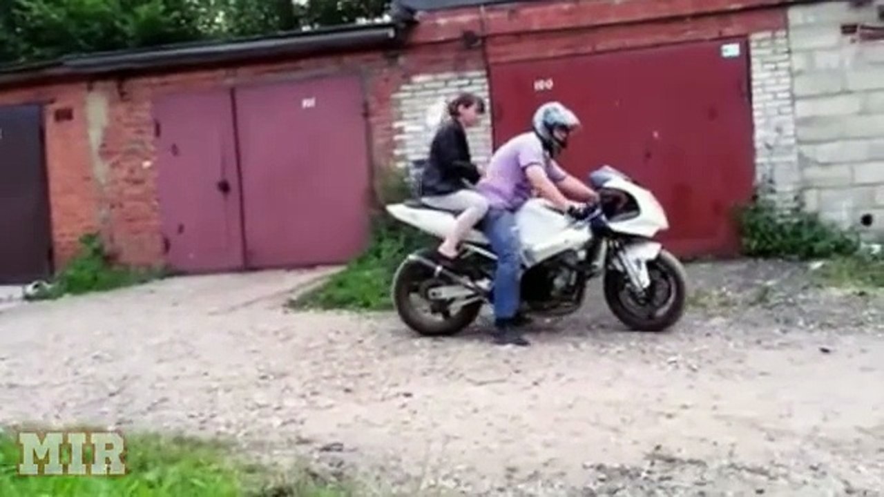Russian GIRLS FAILS Compilation __ Meanwhile in RUSSIA 2016 HD