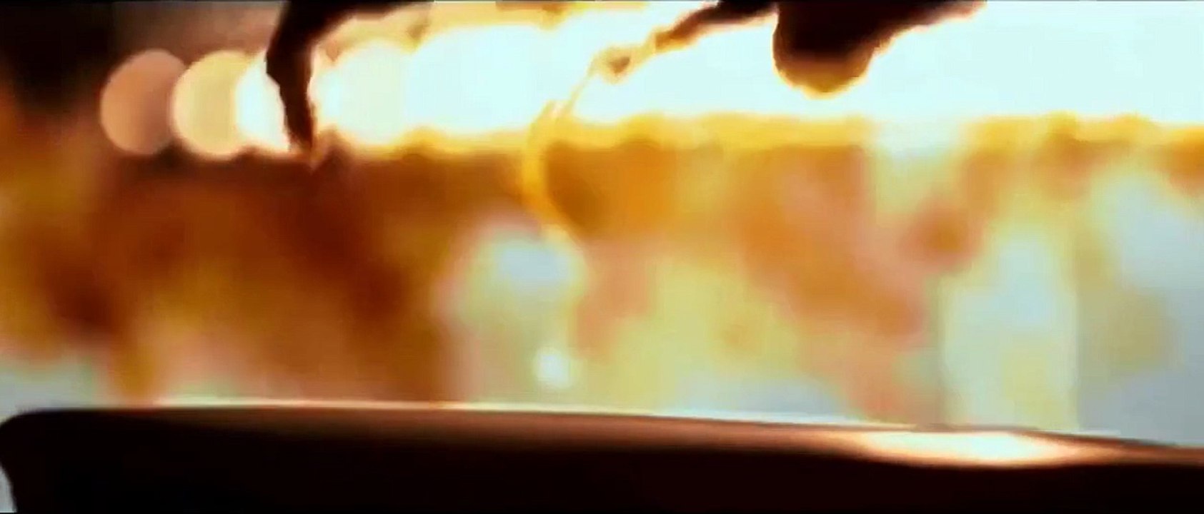 Hannas: Karanlıkta Saklanan 2015 Korku Film Fragman