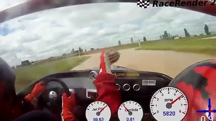 A vista da cabina do piloto do barco de motor Super V8