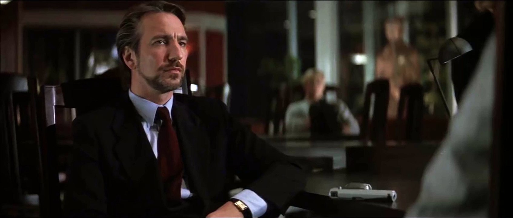 L'acteur Alan Rickman dans le film "Piège de cristal"