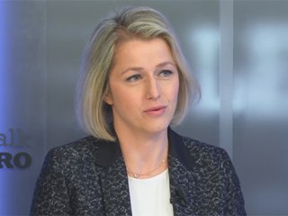 "Les partis politiques sont un peu moribonds"