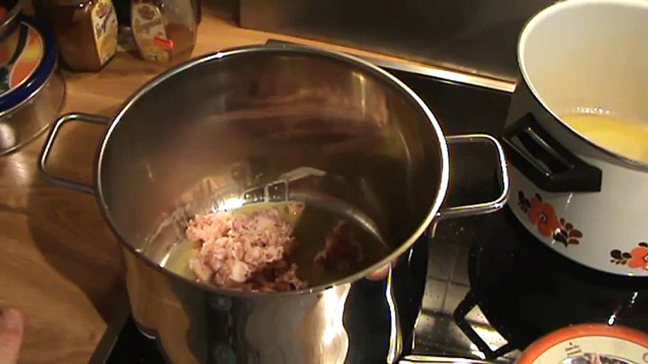 Ungarische Gulaschsuppe