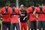 Muricy fala de vitória sobre o Tigres-RJ e recuperação de Guerrero