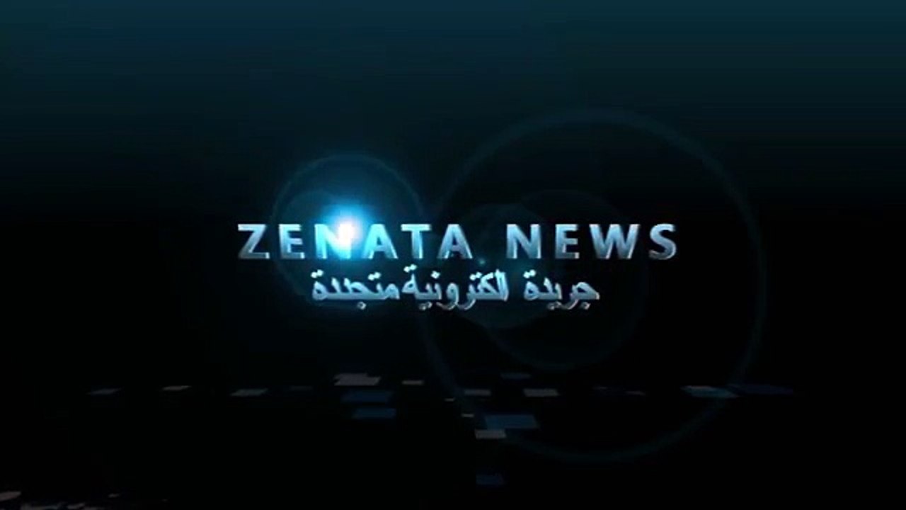 فتاة تطلب من الشرطة الصعود لسيارة الأمن