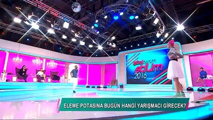 İşte Benim Stilim'de Hakan Akkaya, Berna Öztürk'ün eteğini kesti!