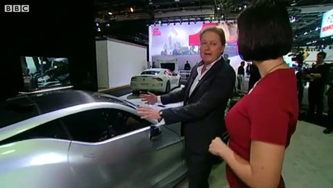 'Super-car' unveiled at Detroit motor show