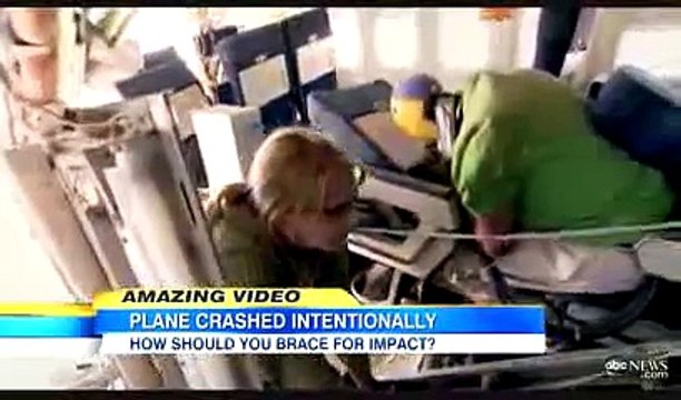 Crash test avion -Boeing 727 Intentionally Crashed In The Mexican Desert For Airline Test