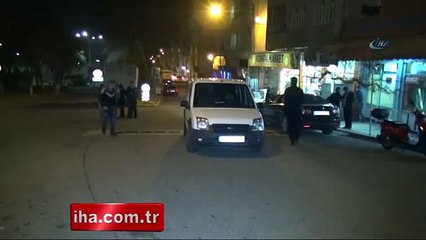 Suriyeli arkadaşlar berber dükkanında bıçaklandı