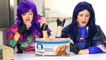 Mal & Evie Baby Food Challenge. Whats in my Mouth Descendants Mal & Evie Makeup. DisneyToysFan.