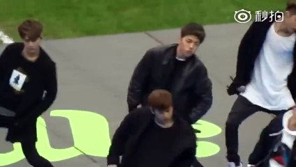 iKON APOLOGY   RHYTHM TA (JUNHOE FOCUS) @ ASIAN SMILE CU