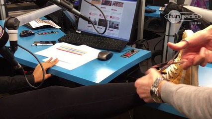 Cindy la stagiaire se fait déchirer son leggings - Marion et Anne-So