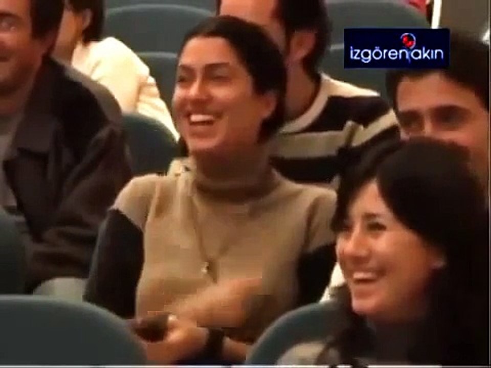 Üniversite Hocasından Öğrencilerini Yakan Müthiş Soru !
