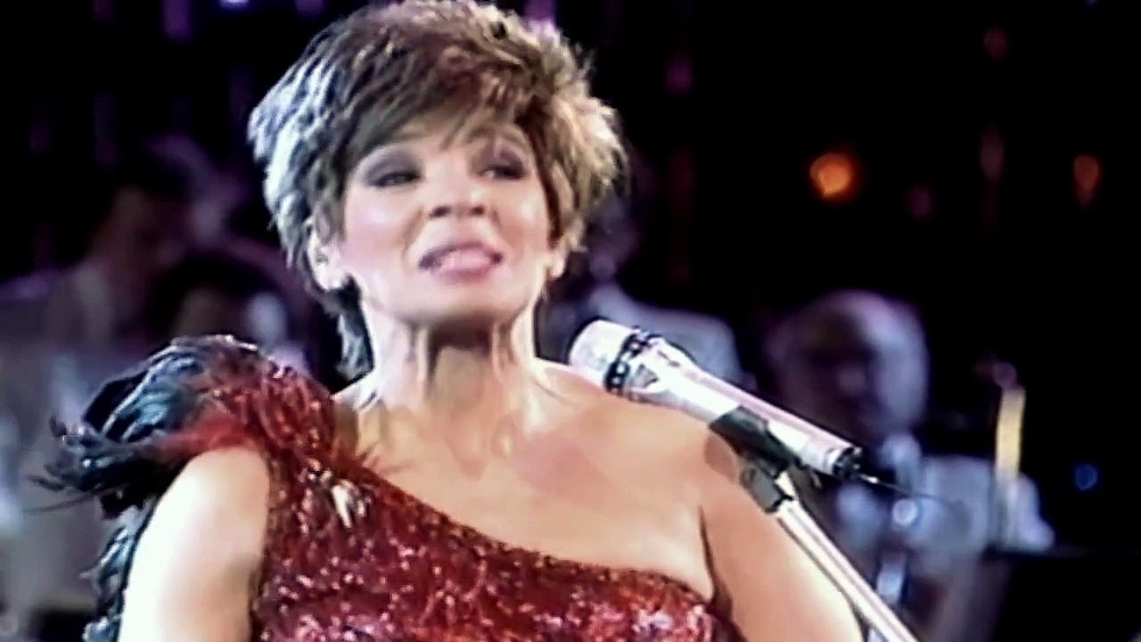 Shirley Bassey - Arthurs Theme (1987 Live in Berlin)