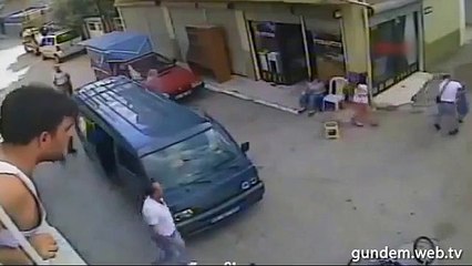 Kavga İçin 2. Kattan Atlayan Adam