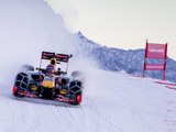 Verstappen pilote la Red Bull sur la neige