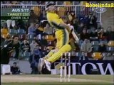 Brutal bouncer by Shoaib Akhtar to Shane Watson Watson and Rashid Lateef couldn’t even smell the ball Rare cricket video