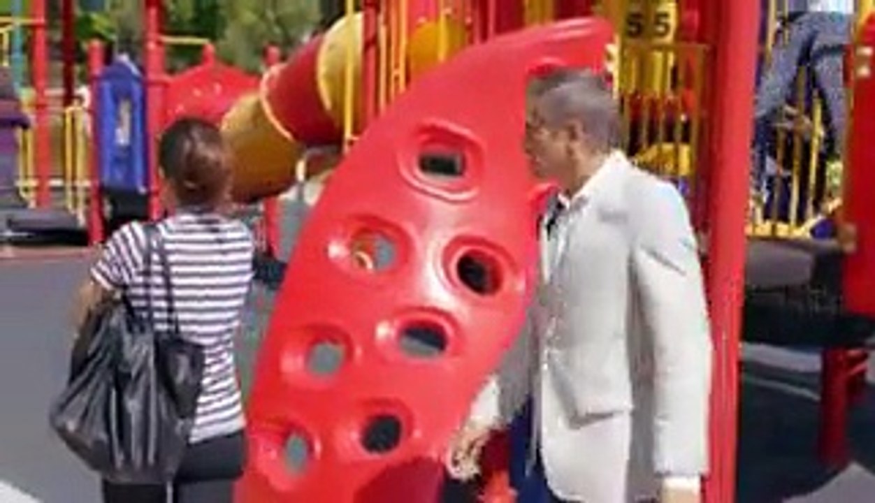 feliz durante la sesión de foto