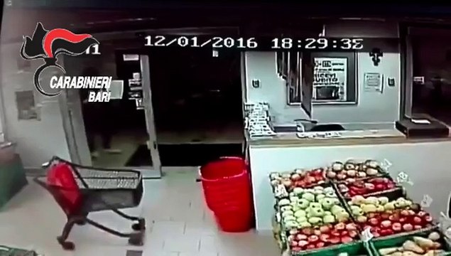 Bisceglie: nigeriano eroe insegue il rapinatore che viene arrestato